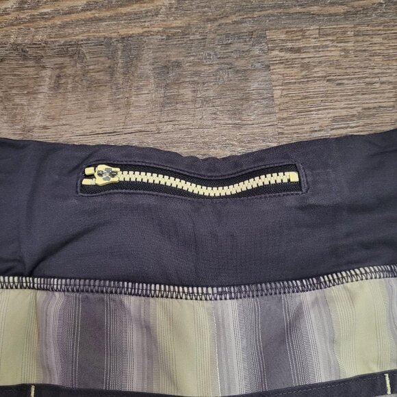 LULULEMON | Speed Short Yellow Grey Striped | Sz. 6 - Picture 6 of 10